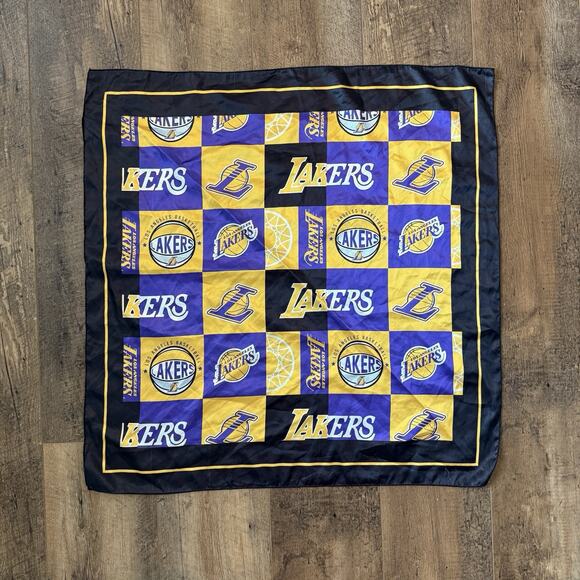 Los Angeles LAKERS NBA Silky Scarf Bandana Basketball Fan Gift - Picture 1 of 10